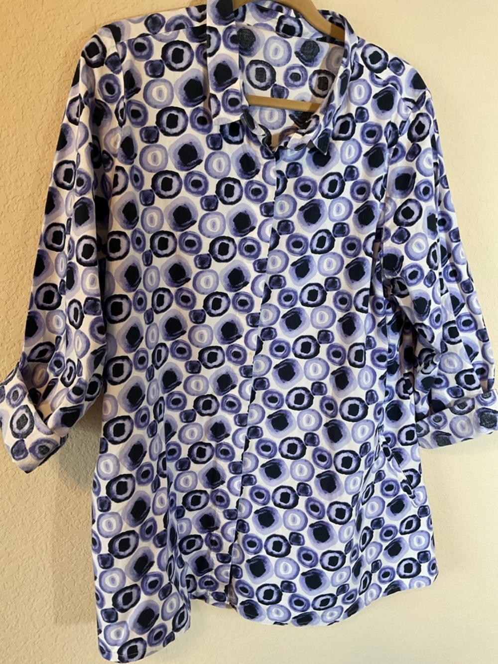 TULIP Button‎ Front Artsy Purple and Lavender Circle Design Lagenlook Top. Large